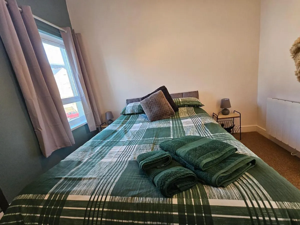 Cozy Corner - 2 Bedroom Apartment Swansea