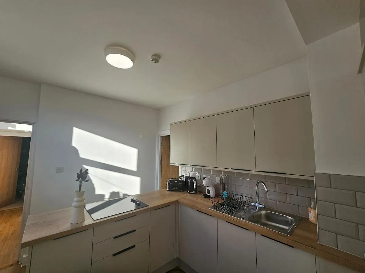 Cozy Corner - 2 Bedroom Apartment Swansea United Kingdom
